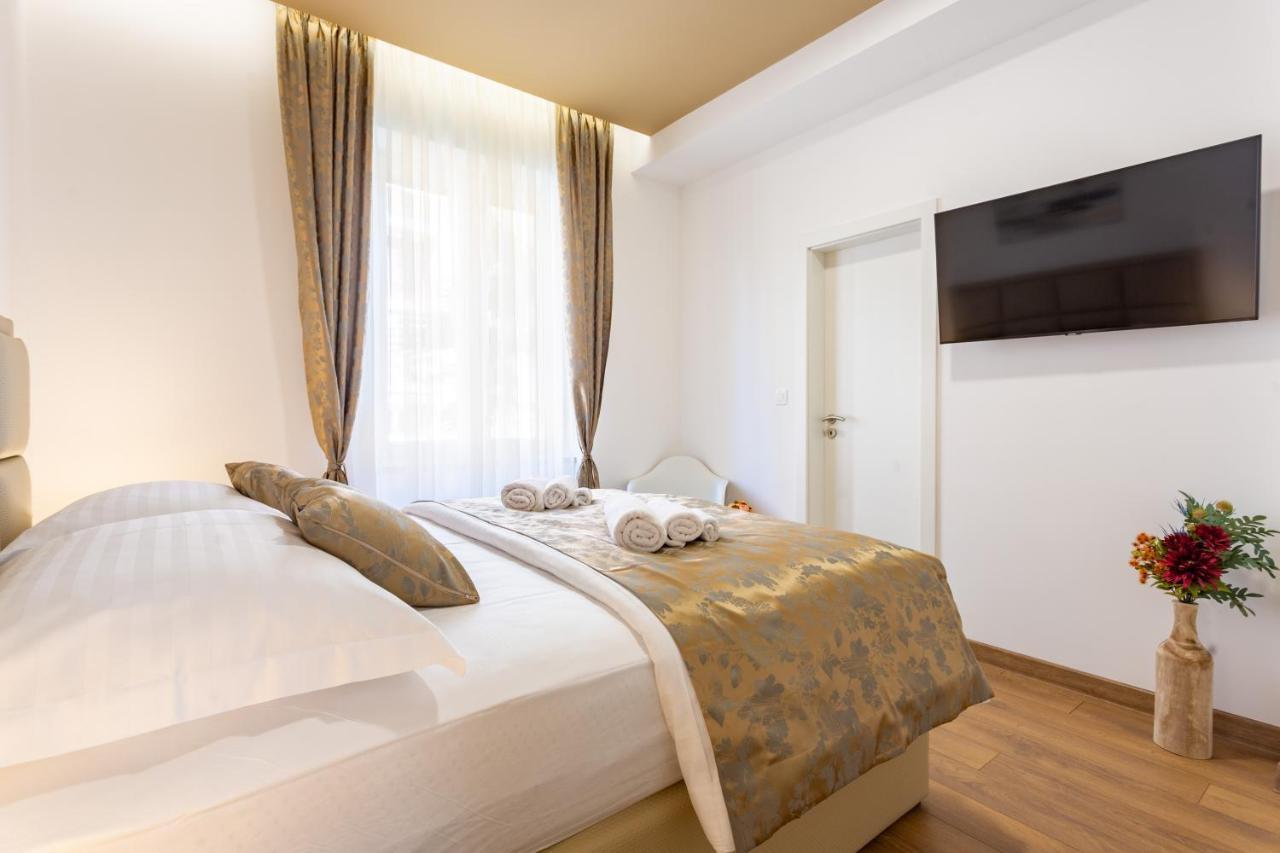 Luxury Rooms Fetivi Split Buitenkant foto