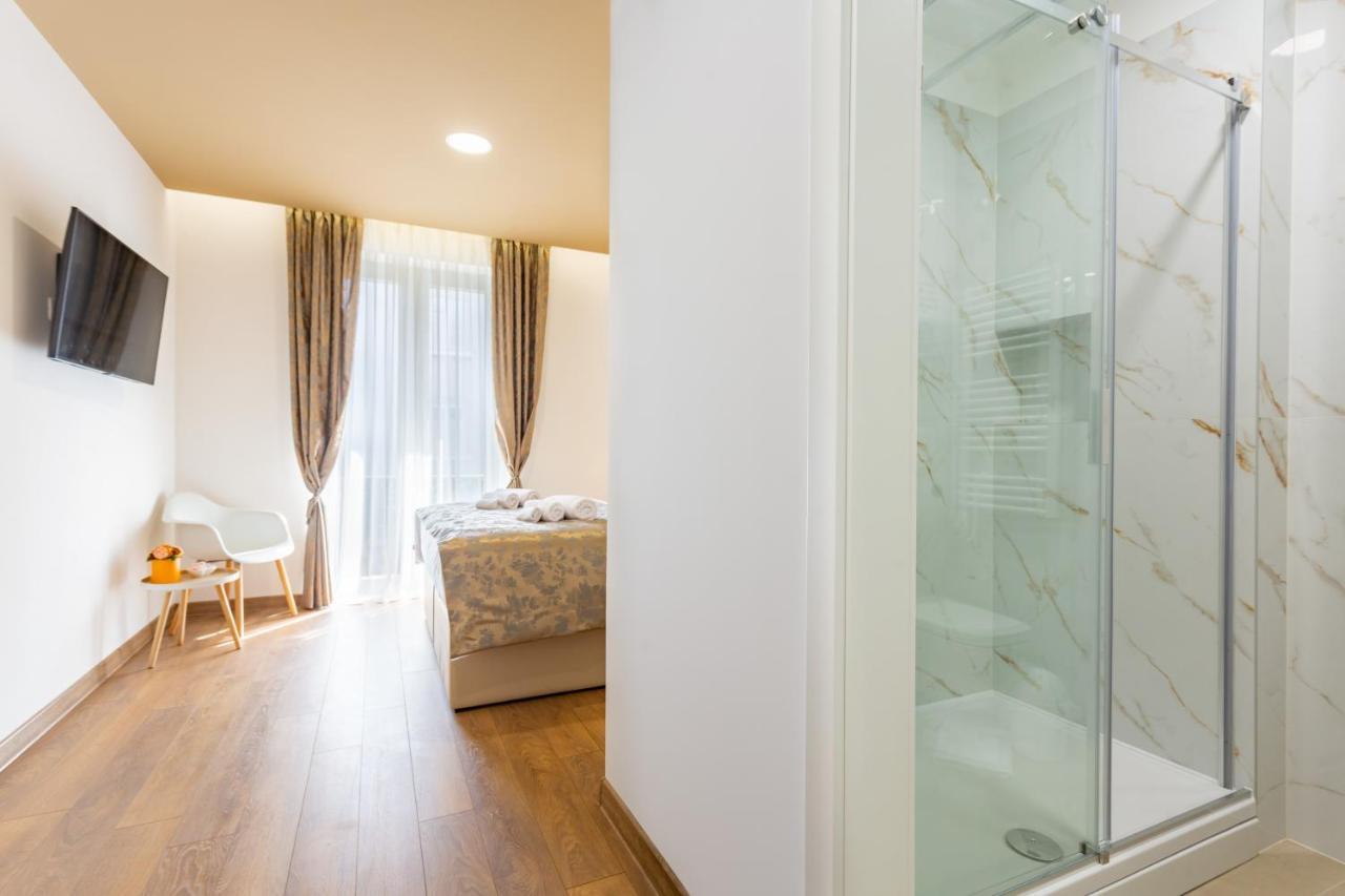 Luxury Rooms Fetivi Split Buitenkant foto