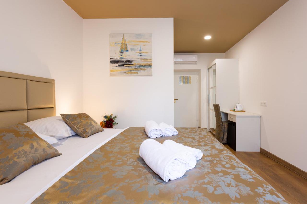 Luxury Rooms Fetivi Split Buitenkant foto