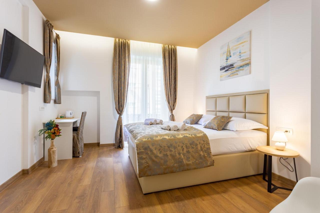 Luxury Rooms Fetivi Split Buitenkant foto