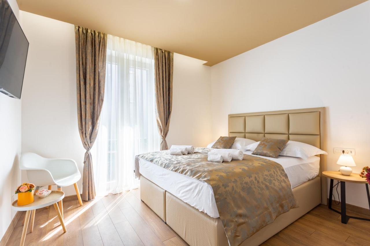 Luxury Rooms Fetivi Split Buitenkant foto